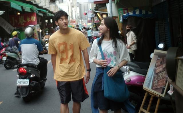 少しずつ距離を縮めていく2人だが……