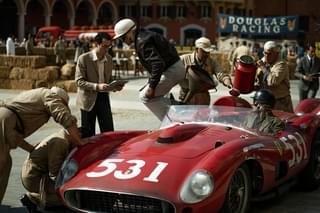 迫真のカーレース＆フェラーリの名車＆命がけのレーサーたちがかっこ良すぎる！ 「フェラーリ」場面写真入手【5月25日は愛車の日】