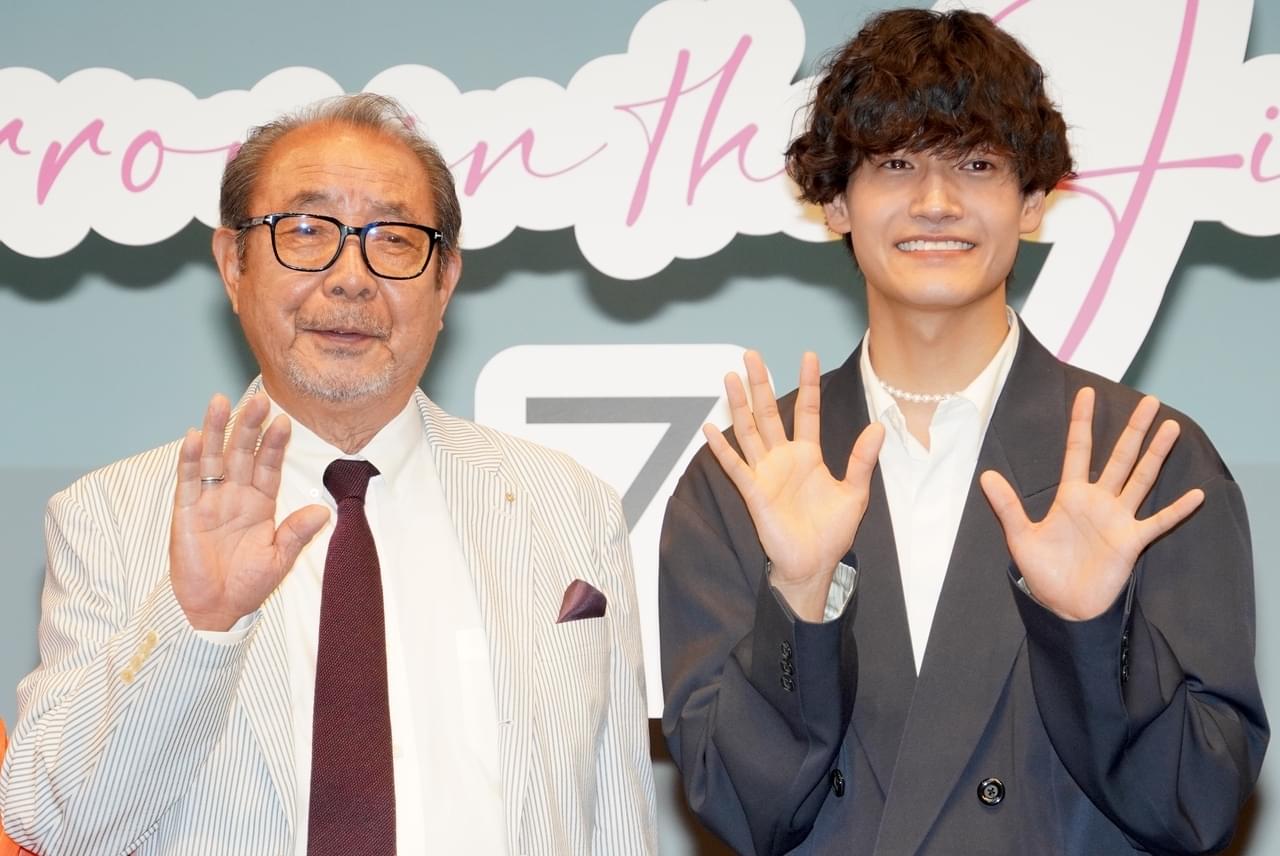 平泉成、俳優人生60年で映画初主演「感無量です」 Aぇ! group佐野晶哉は「孫だと思っています」と息ぴったり