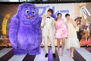 宮田俊哉の吹き替えはパーフェクト！ 「ブルー きみは大丈夫」初来日したケイリー・フレミングが太鼓判