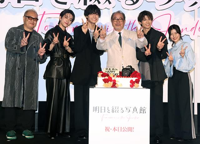 「明日を綴る写真館」で映画初主演の平泉成、80歳のサプライズ誕生日に「幸せなことだね」 パート2にも意欲