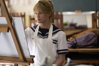 高橋文哉、8キロ減量と脱毛 「美人過ぎ」「再現度高い…！」と原作ファンも納得 映画「ブルーピリオド」新規場面写真公開