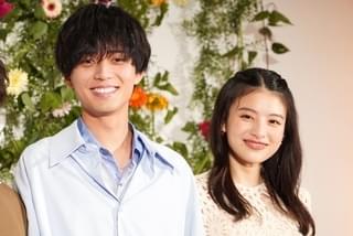 永瀬廉、笑顔弾ける！運命の恋を描く主演作の配信に「ワクワクが高まっています」