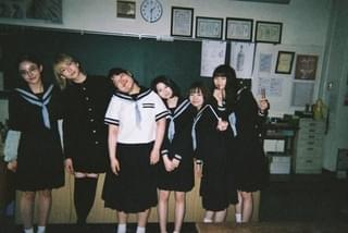 全員女子に見える！仲良し美術部員スナップも 映画「ブルーピリオド」眞栄田郷敦、高橋文哉、板垣李光人の「写ルンです」撮影“夏感”満載のエモい写真公開