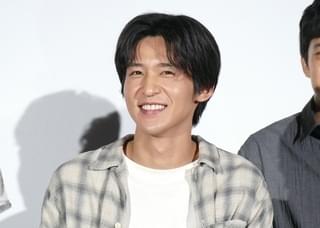 目黒蓮、初めての父親役は「一番難しい」 通勤ラッシュの電車で撮影も