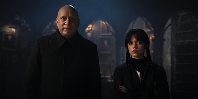 Netflix「ウェンズデー」シーズン2はアイルランド最大のプロダクションに