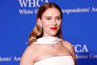  「ジュラシック」シリーズ常連俳優がスカーレット・ヨハンソンにアドバイス「恐竜に食べられないように」