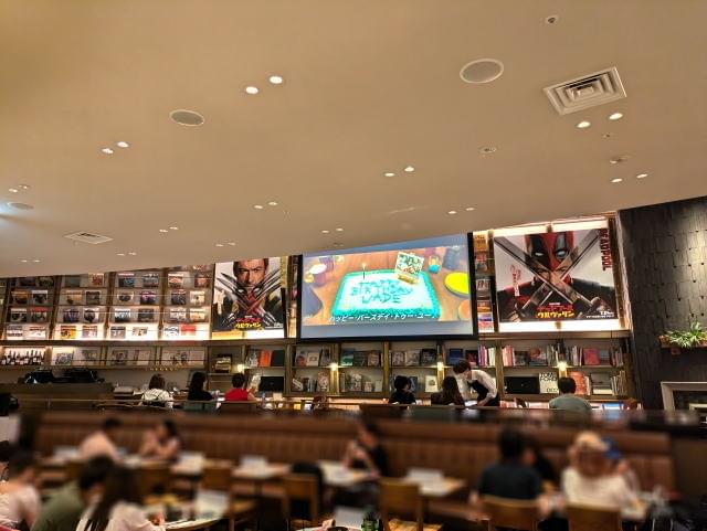 店内、とっても賑わってます!