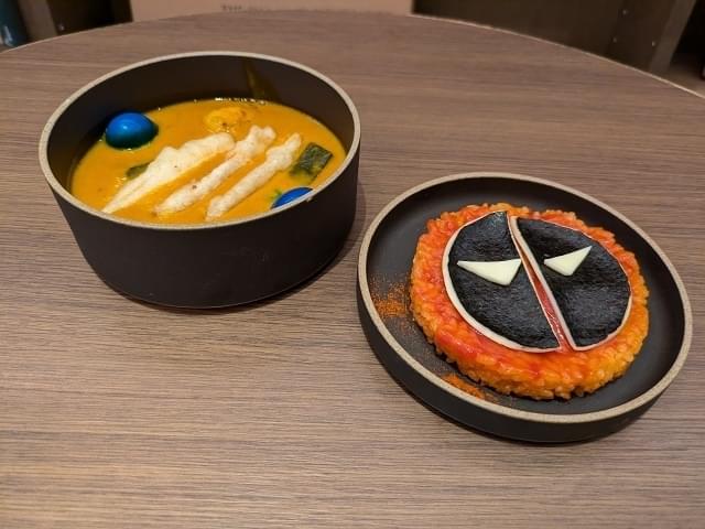 「俺ちゃんライスと爪野郎カレーのズッ友2段BOX」2000円(税込)