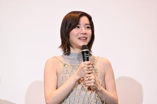 中島健人、ひとめ惚れしたら思いを伝える？ 伝えない？ 舞台挨拶で恋愛観語る