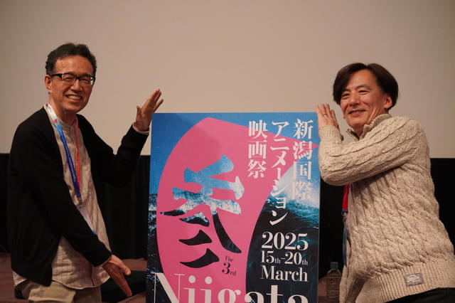 荒牧伸志(左)と前田真宏