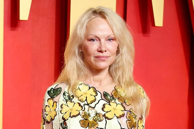 「私というパズル」監督の新作にパメラ・アンダーソン