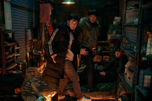 チョン・ヘインに演出するリュ・スンワン監督