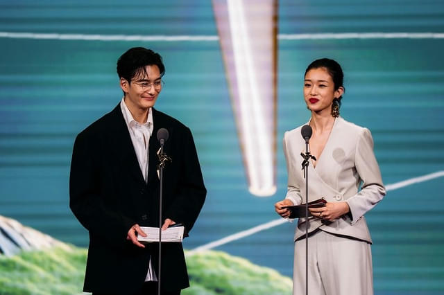 河合優実と共にプレゼンターを務めた