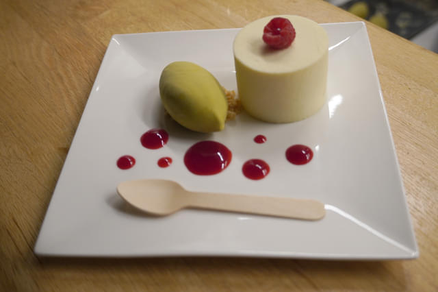 辻口博啓シェフ渾身のデザートも振舞われた