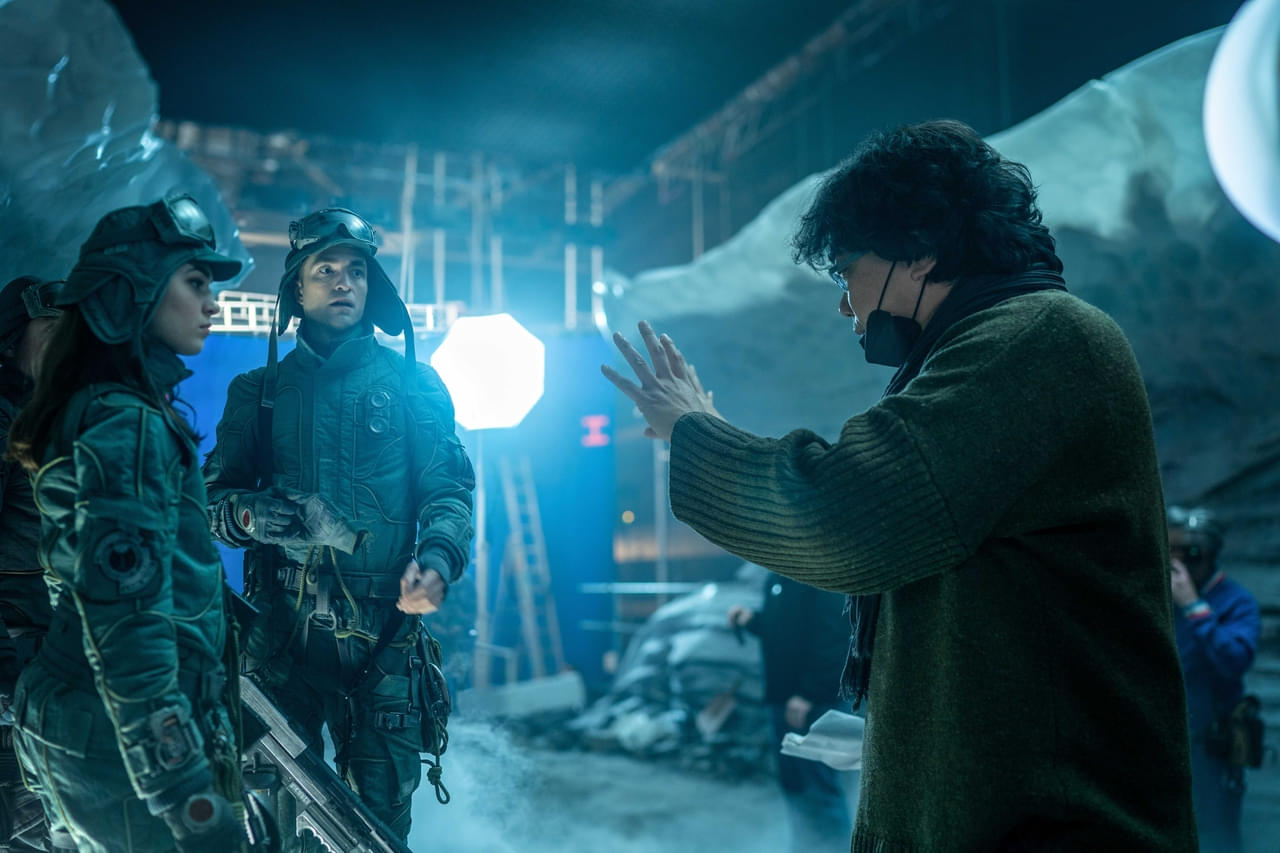 「ミッキー17」謎のモンスター“クリーパー”ファンが急増中「ぬいぐるみグッズ化希望」 ポン・ジュノからのスペシャルメッセージも