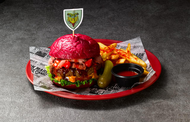 プレミアムバーガー ～ダームストラング～／2500円（税込）