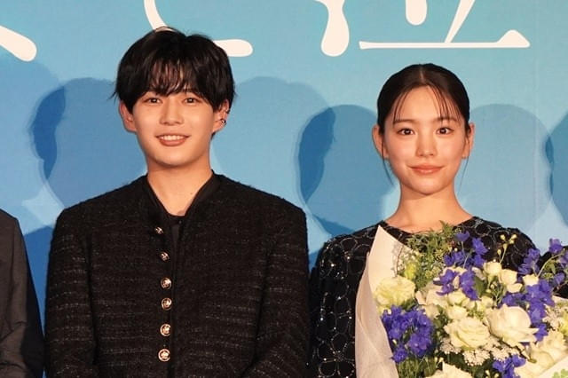 長尾謙杜と當真あみ