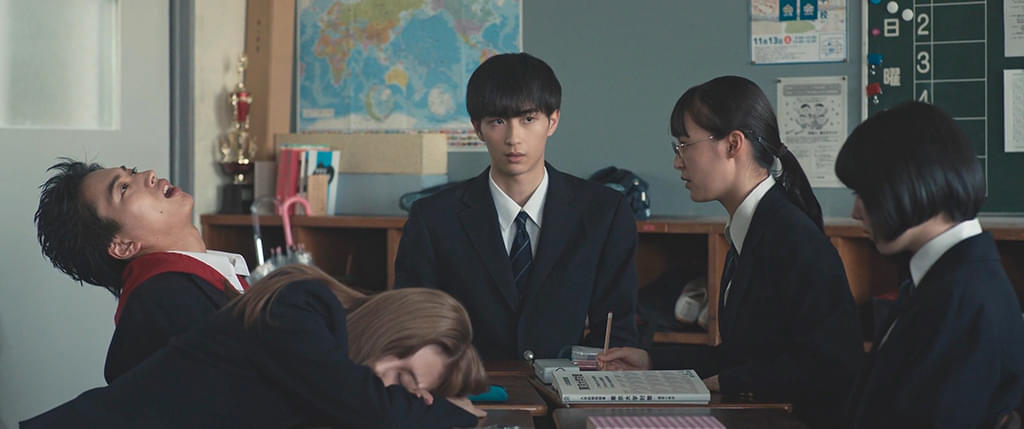 “青春できていない青春映画”「6人ぼっち」が、個性豊かな“ぼっち”たちの場面写真をお披露目