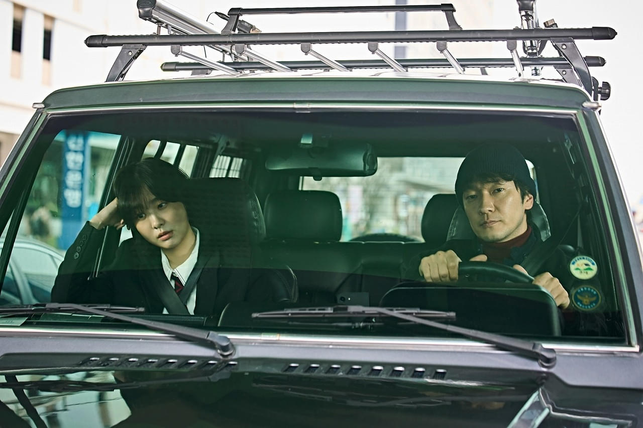 10年前の殺人事件の容疑者にして天才プロファイラー キム・ダミの掴めない表情に翻ろうされる予告編＆場面写真9枚