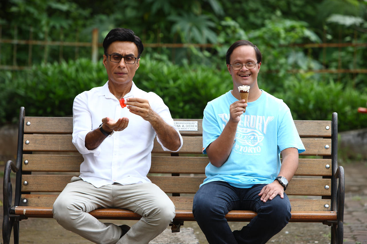 ムンバイのダウン症青年の日常、笑いと涙が詰まった「アハーン」日本版予告