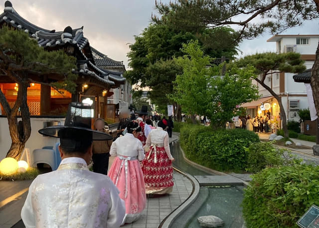 観光地としてもにぎわう韓屋村