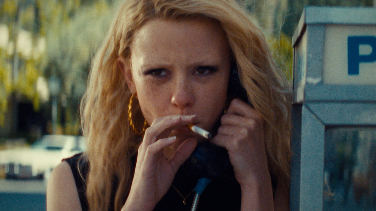 タイ・ウェスト×ミア・ゴス「MaXXXine」、作品の世界観が体感できる「マキシーンの電話番号」を公開！