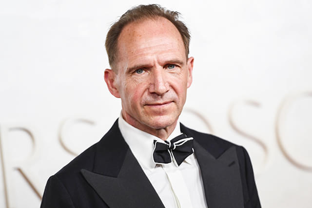 レイフ・ファインズ「ハンガー・ゲーム」新作でスノー大統領役に