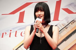 池田エライザ、制服姿の高校生役は「すっぴんなのでは」状態！ 松居大悟監督は難役を演じた阿達慶の“愛され力”を絶賛