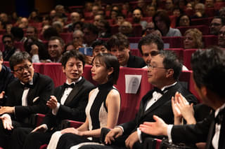 齊藤京子、カンヌ映画祭レッドカーペットに「人生で一番幸せです」 深田晃司監督「恋愛裁判」お披露目