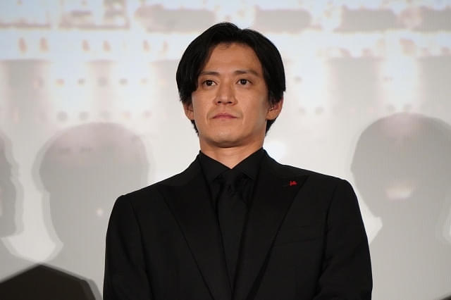 小栗旬「かなりの自信作」×窪塚洋介「世界が変わる」 コロナ“最前線”描いた「フロントライン」に確かな手応え