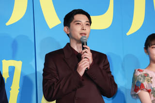 吉沢亮は“国宝”であり“帝王”だった――主演作「ババンババンバンバンパイア」完成披露で満島真之介が言及