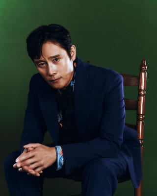 イ・ビョンホン、フロントマンとして生きた日々＆“人間性の不在”に言及【「イカゲーム」シーズン3／ネタバレインタビュー】