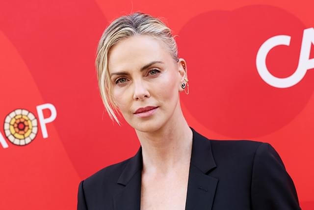 シャーリーズ・セロン、アクション映画の深刻な性差別問題を告発