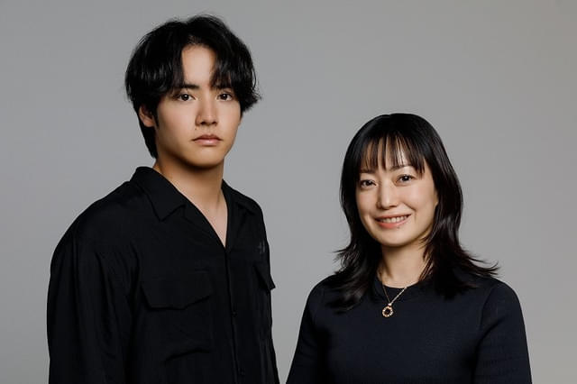 菅野美穂（右）、赤楚衛二（左）