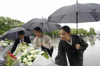 「遠い山なみの光」広瀬すず、吉田羊、石川慶監督が長崎を訪問 世界平和を祈る