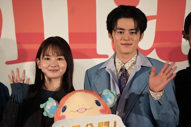 鈴鹿央士と山田杏奈