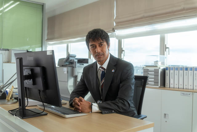 阿部寛が冤罪で逃亡するサラリーマンに