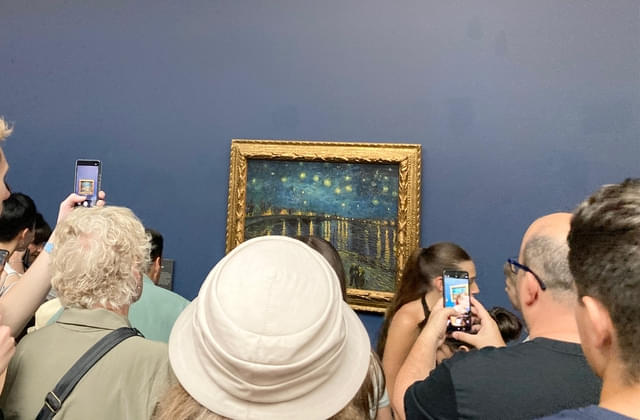 アルルからの帰り、パリのオルセー美術館にて。本物のゴッホの「ローヌ川の星月夜」