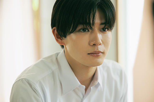 本作で映画初主演を飾った長尾謙杜