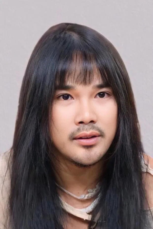 幽霊が見えるティティ・シーヌアン監督