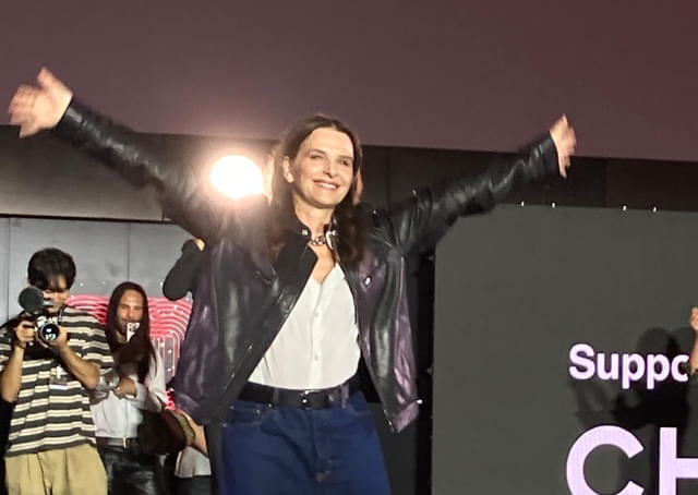 釜山国際映画祭に参加したジュリエット・ビノシュ