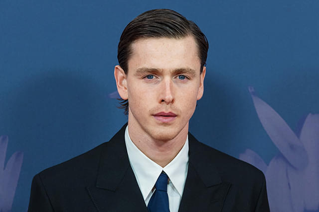 ジェームズ・ボンド役の候補とうわさされるハリス・ディキンソン