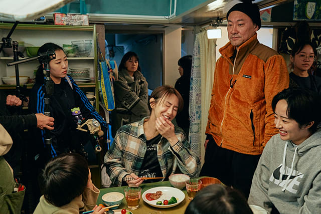 笑顔あふれる撮影現場