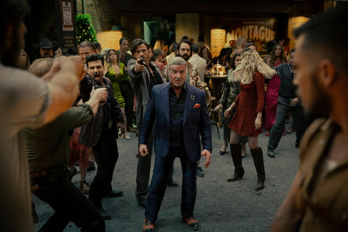 【本日配信】「ロッキー」の骨太ドラマ×「ランボー」のハードなアクション！ スタローンが語る「タルサ・キング」の魅力