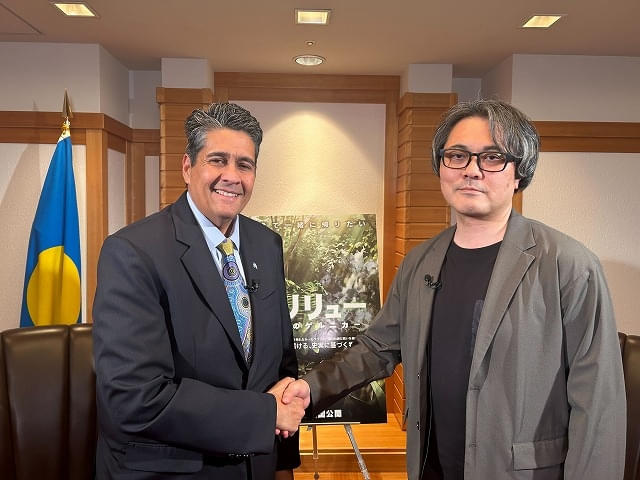 パラオ⼤統領と武田一義