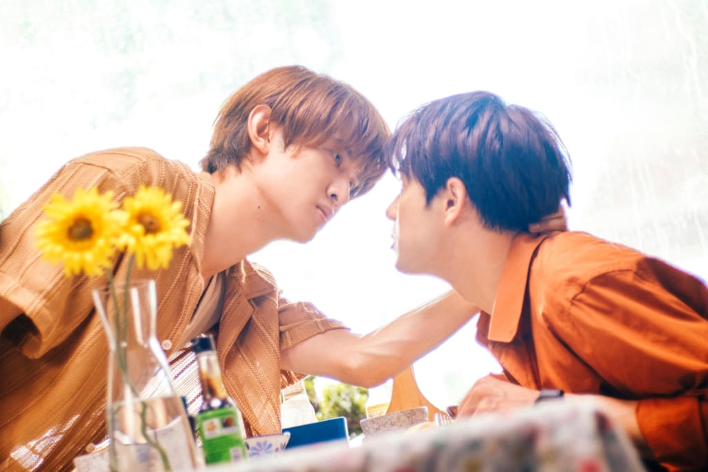 Snow Man向井康二「ウィンくんとの代表作に」 “奇跡のハート”のワンショットも！ 映画「（LOVE SONG）」メイキング映像