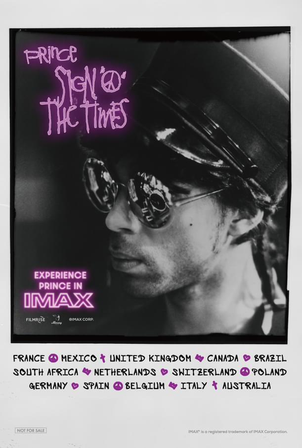 日本限定入場者特典はオリジナルポストカード