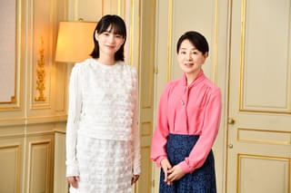 吉永小百合＆のんが思いを巡らす、幸運な“出会い”【「てっぺんの向こうにあなたがいる」インタビュー】