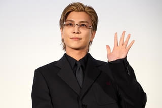 「金髪」岩田剛典、ダサい中学校教師のオファーは即快諾「脚本力に魅了された」【第38回東京国際映画祭】